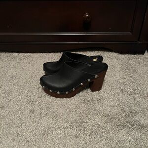 Chunky heeled backless clogs